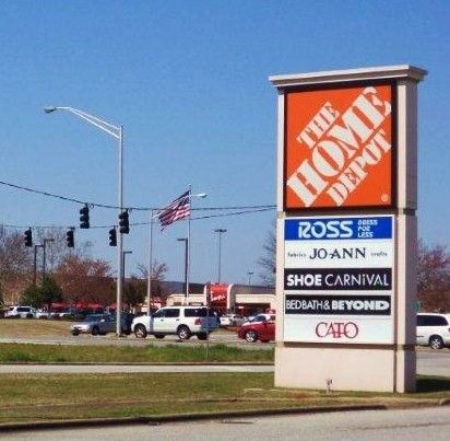 Cox Creek Plaza - Out Parcel: 308-356 Cox Creek Pky, Florence, AL 35630